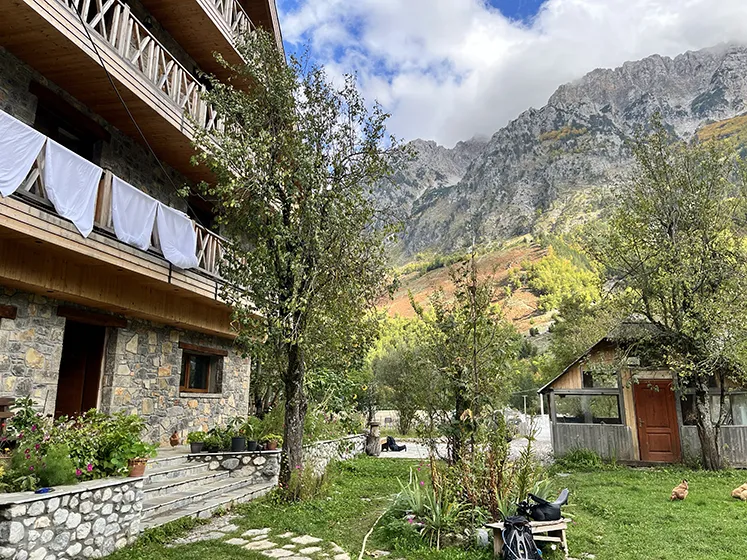 טרק פסגות הבלקן בסתיו - אלבניה, מונטנגרו וקוסובו