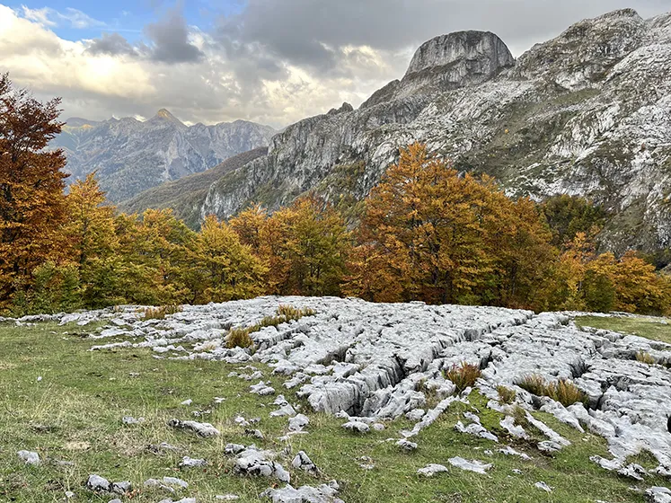 טרק פסגות הבלקן בסתיו - אלבניה, מונטנגרו וקוסובו