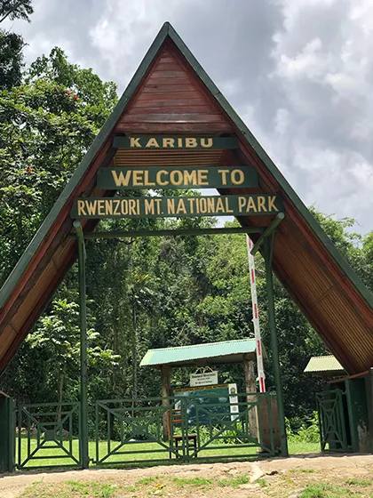 טרק ברכס הרוונזורי, אוגנדה