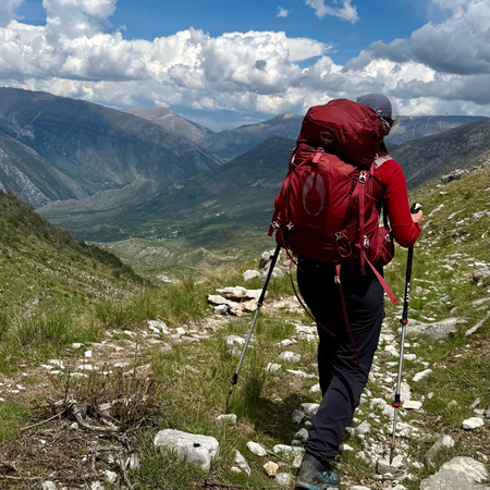 טרק נשים בזגוריה האלבנית